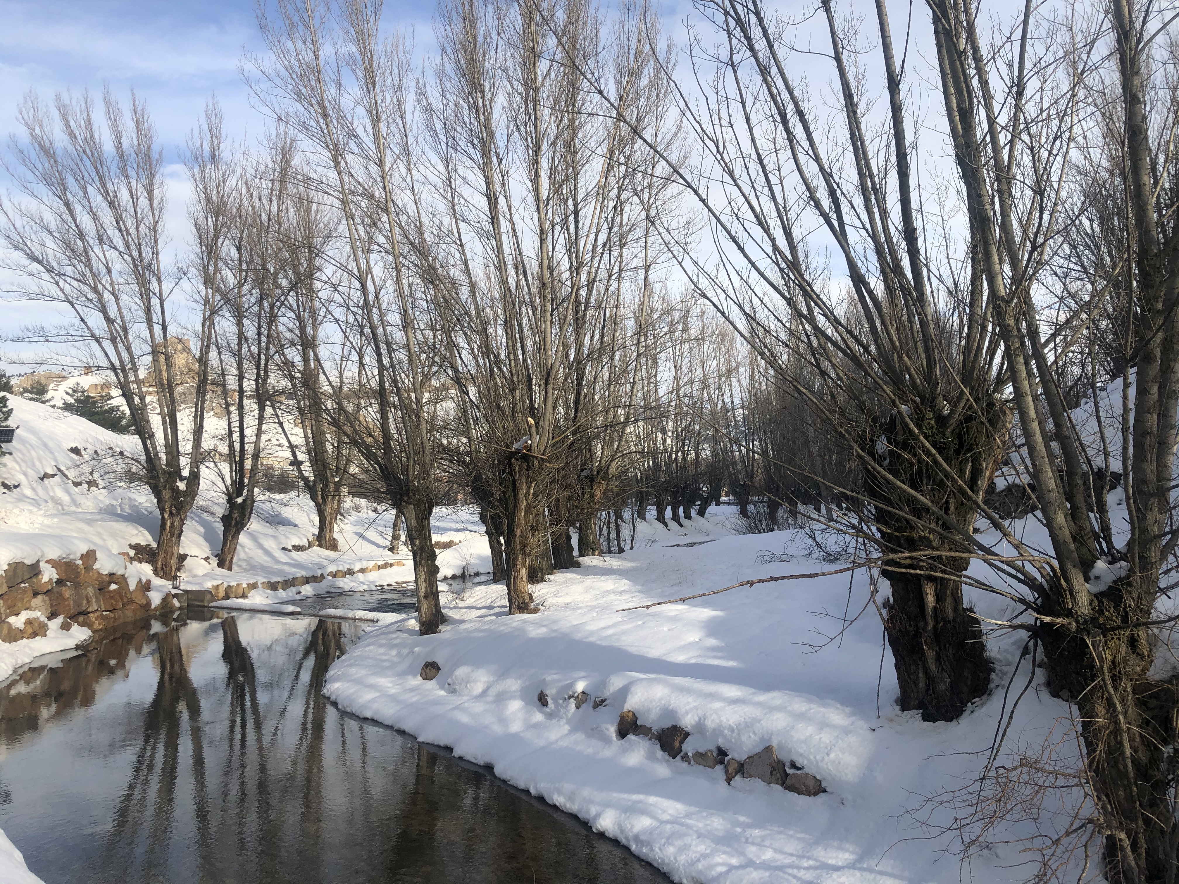 Pueblo o rincón cercano